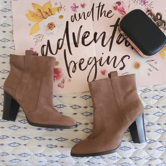 nine west tan ankle boots